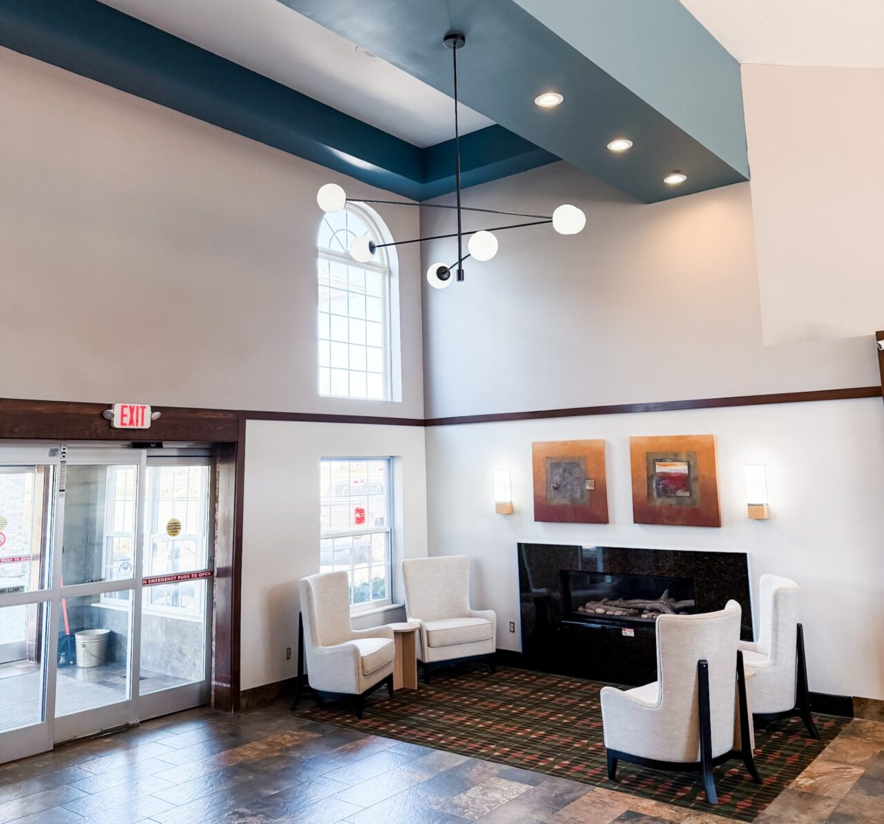 LOBBY 4